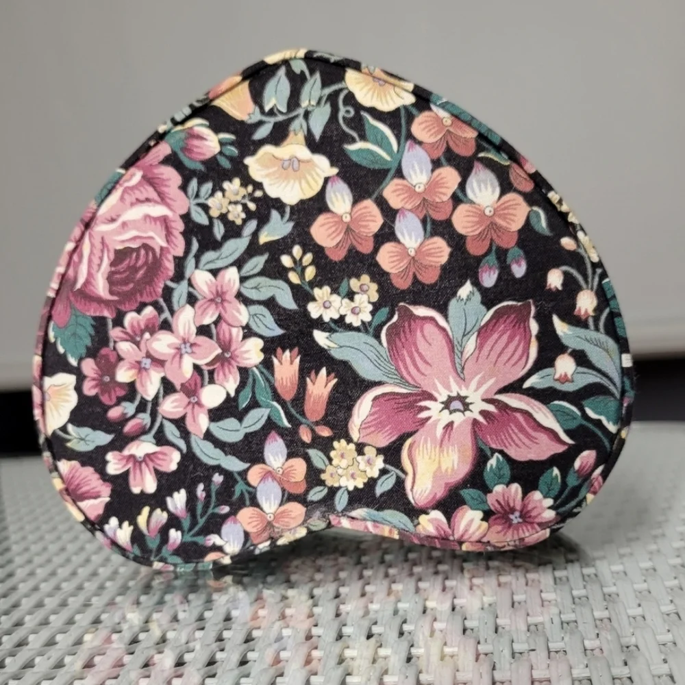 Floral Heart-Shaped Jewelry Box